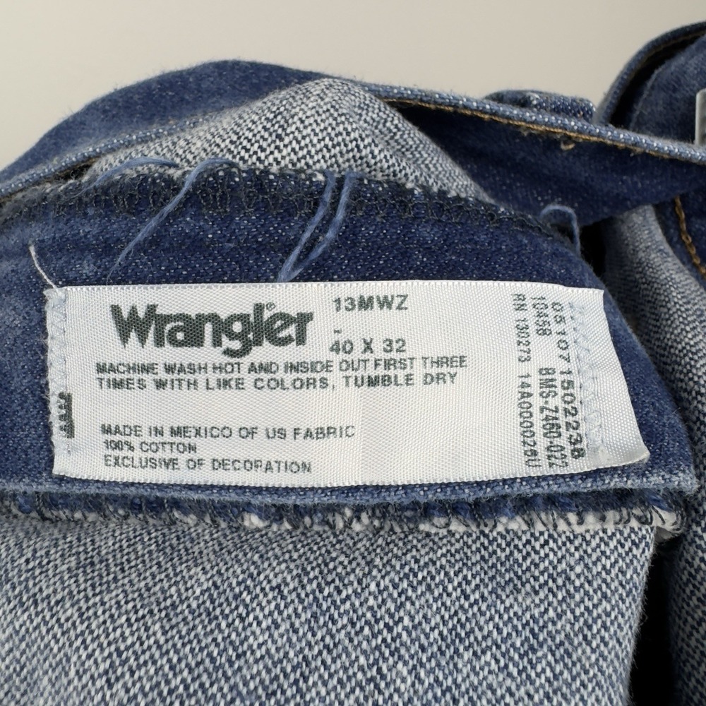 Wrangler 13MWZ Jeans Men 40x32 Denim Cowboy Cut Medium Wash Straight Heavyweight - Picture 5 of 9